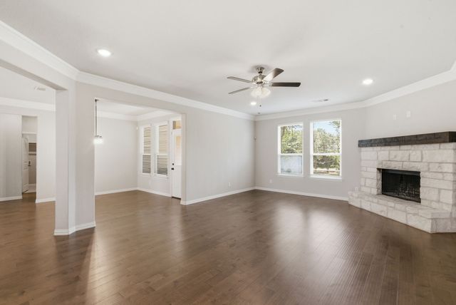 113 Cooper Court, Springtown, TX 76082