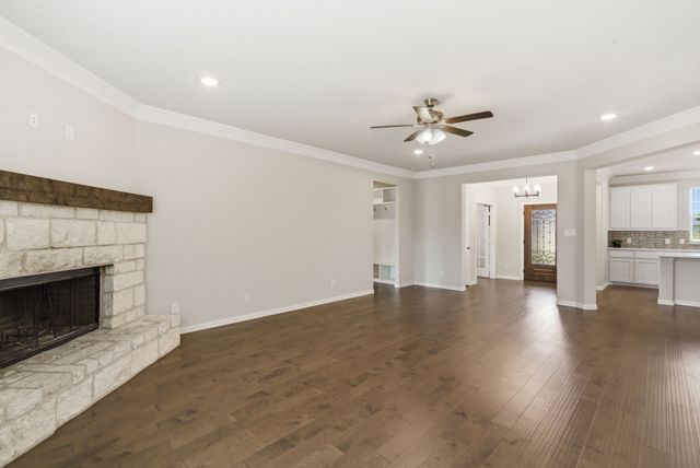 113 Cooper Court, Springtown, TX 76082
