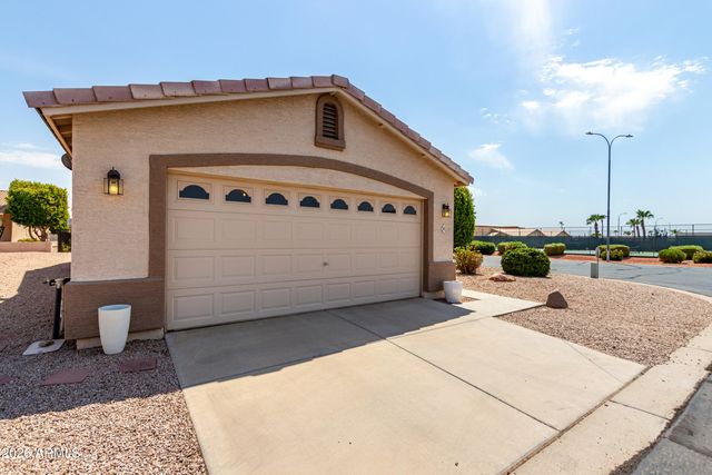 2101 S MERIDIAN Road 301, Apache Junction, AZ 85120