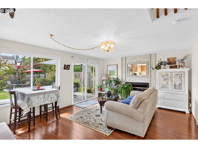 17824 Sw GRANADA Dr, Beaverton, OR 97007