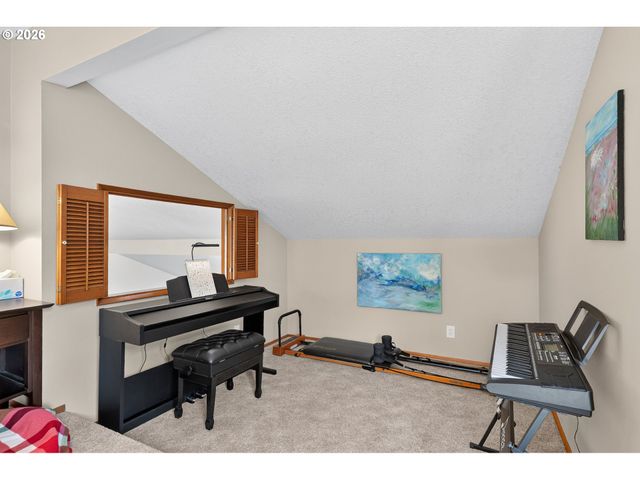 17824 Sw GRANADA Dr, Beaverton, OR 97007