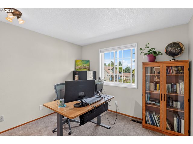 17824 Sw GRANADA Dr, Beaverton, OR 97007