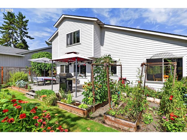 17824 Sw GRANADA Dr, Beaverton, OR 97007