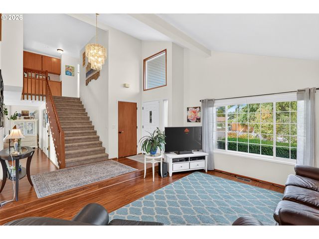 17824 Sw GRANADA Dr, Beaverton, OR 97007