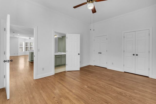 176 HARBOR VILLAGE DR, Memphis, TN 38103