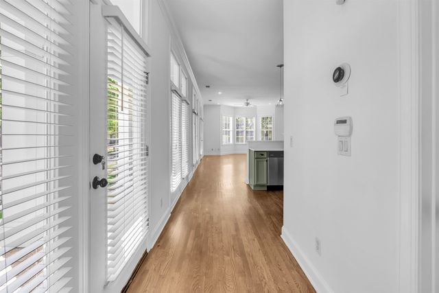 176 HARBOR VILLAGE DR, Memphis, TN 38103