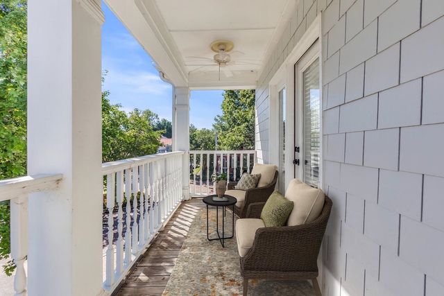 176 HARBOR VILLAGE DR, Memphis, TN 38103