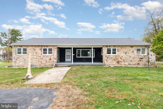 1138 FRANKLIN ST, Carlisle, PA 17013