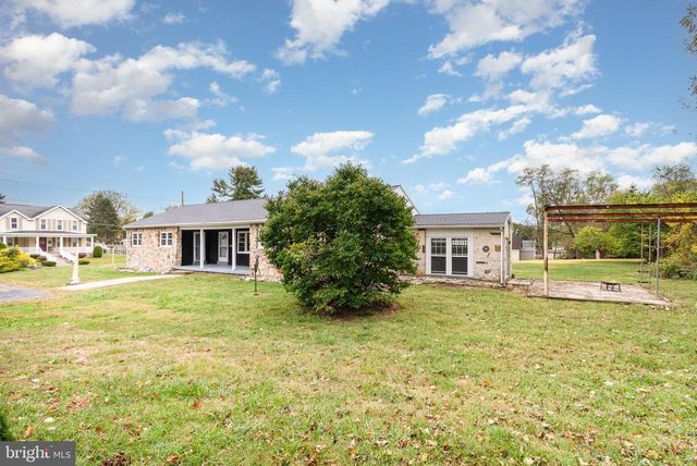 1138 FRANKLIN ST, Carlisle, PA 17013