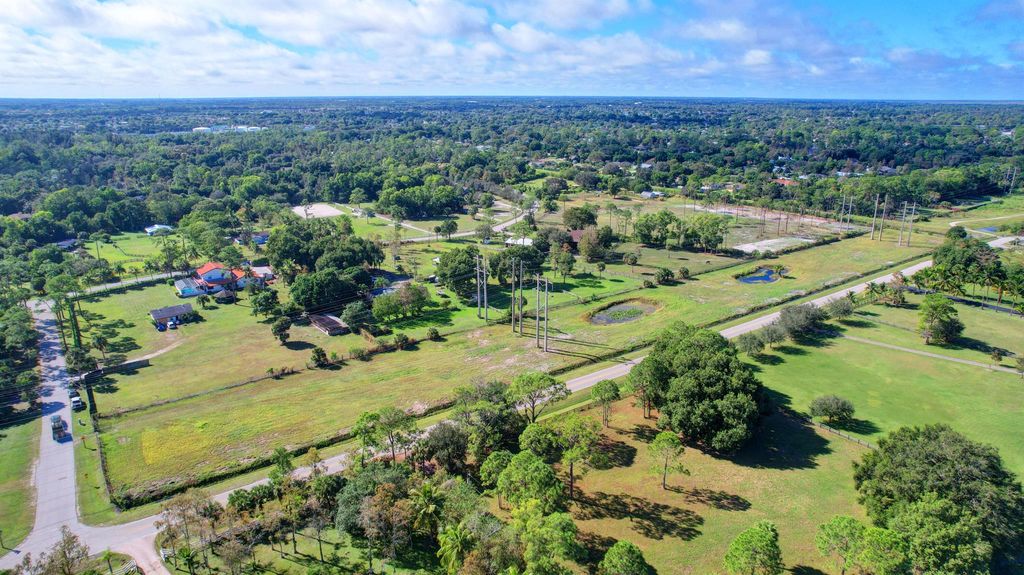 Image 6 of property listing at 0000 Acme Road, Wellington, FL 33414