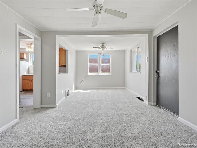 30 W Granet Avenue, Hazel Park, MI 48030