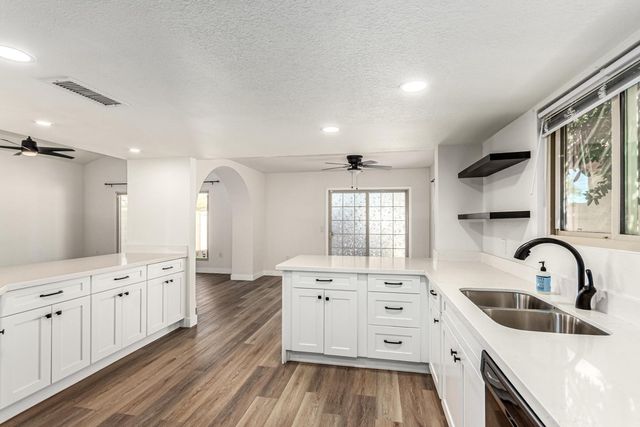 1538 E Laurel Avenue, Gilbert, AZ 85234