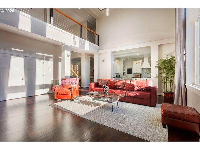3160 SUMMIT SKY Blvd, Eugene, OR 97405