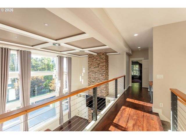 3160 SUMMIT SKY Blvd, Eugene, OR 97405