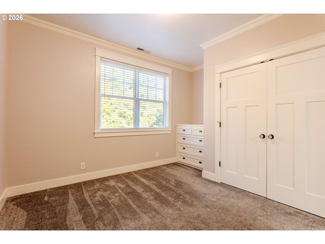 3160 SUMMIT SKY Blvd, Eugene, OR 97405