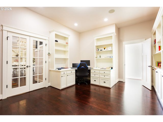 3160 SUMMIT SKY Blvd, Eugene, OR 97405