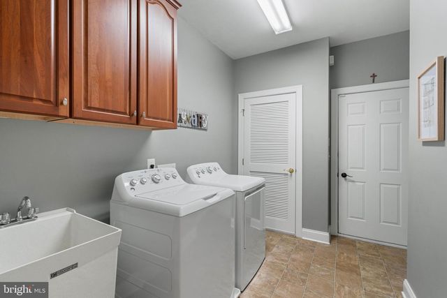 5484 RODRIQUEZ LN, Haymarket, VA 20169