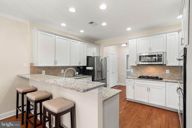 5484 RODRIQUEZ LN, Haymarket, VA 20169