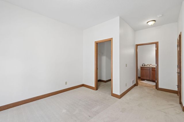 12352 Lakeview Drive N, Maple Grove, MN 55369