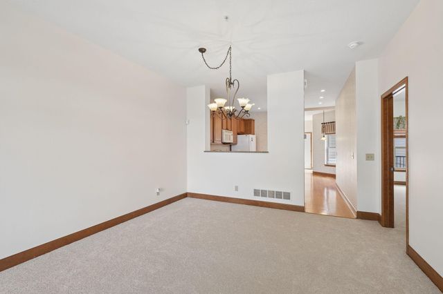 12352 Lakeview Drive N, Maple Grove, MN 55369