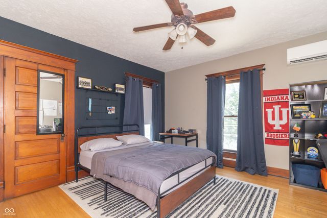 403 E North Street, Greenfield, IN 46140