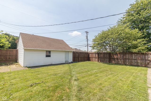 403 E North Street, Greenfield, IN 46140