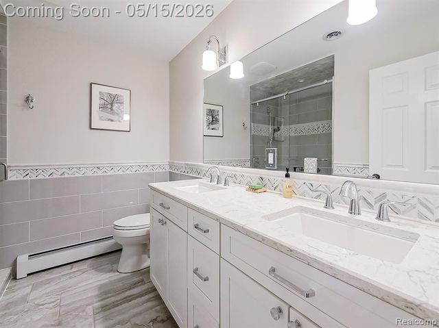 3720 E Clarkston Road, Oakland, MI 48363