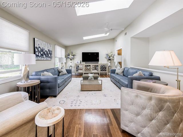 3720 E Clarkston Road, Oakland, MI 48363