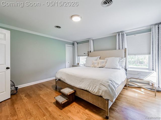 3720 E Clarkston Road, Oakland, MI 48363
