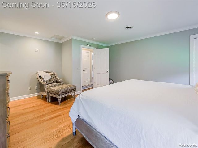 3720 E Clarkston Road, Oakland, MI 48363