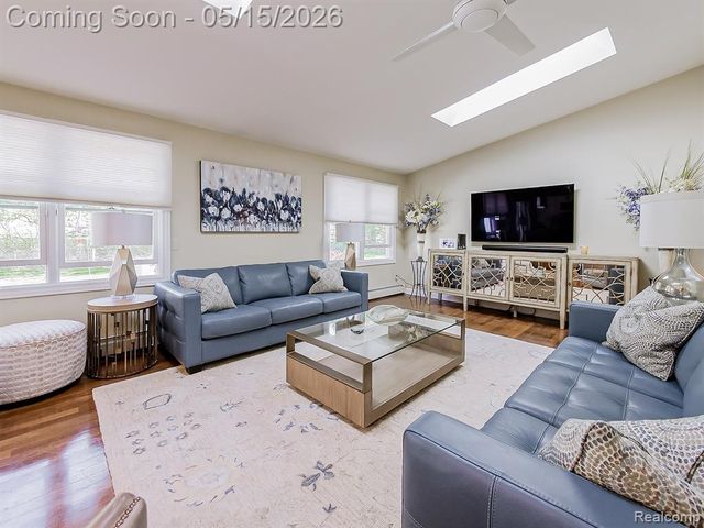 3720 E Clarkston Road, Oakland, MI 48363