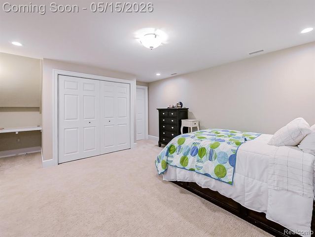 3720 E Clarkston Road, Oakland, MI 48363