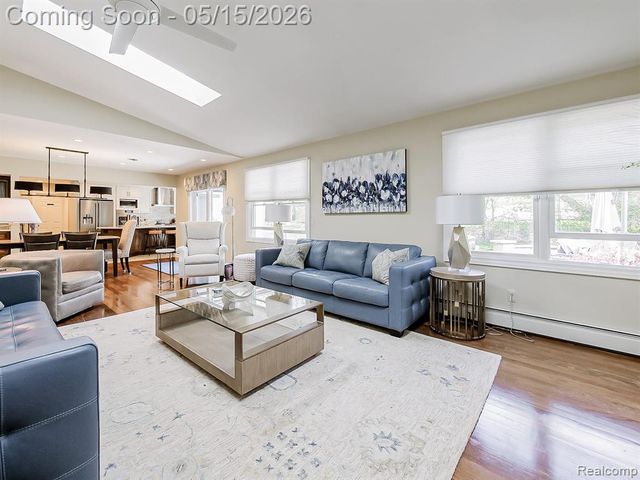 3720 E Clarkston Road, Oakland, MI 48363