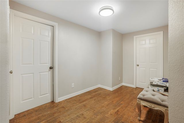 813 Beacon Hill Drive, Irving, TX 75061