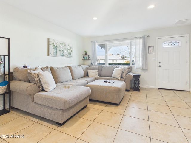 3223 W JOAN DE ARC Avenue, Phoenix, AZ 85029