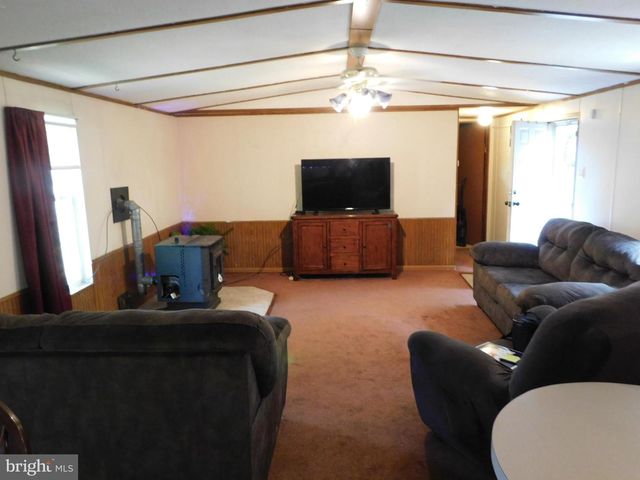 219 LONG LANE RD, Boyertown, PA 19512