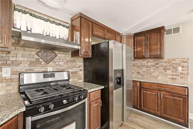 6207 Leavenworth Road, Kansas City, KS 66104