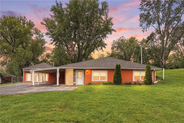 6207 Leavenworth Road, Kansas City, KS 66104