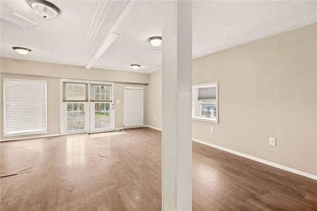 6207 Leavenworth Road, Kansas City, KS 66104