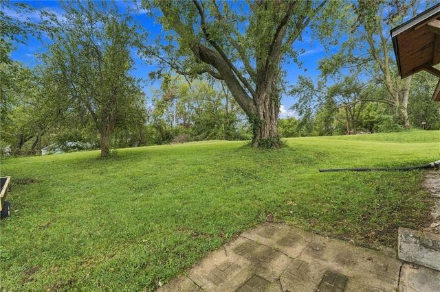 6207 Leavenworth Road, Kansas City, KS 66104