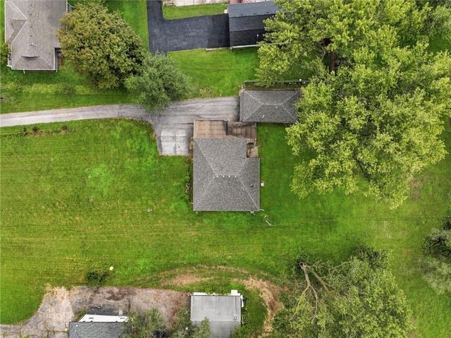 6207 Leavenworth Road, Kansas City, KS 66104