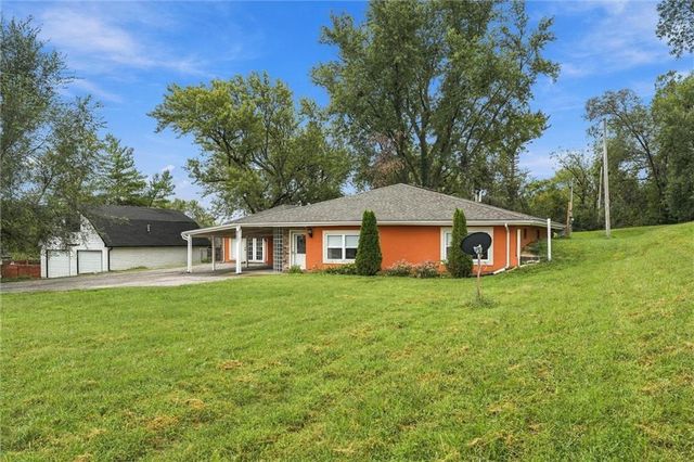 6207 Leavenworth Road, Kansas City, KS 66104