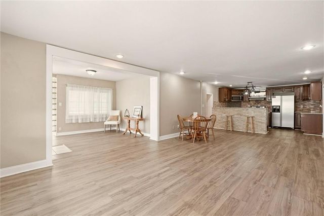6207 Leavenworth Road, Kansas City, KS 66104
