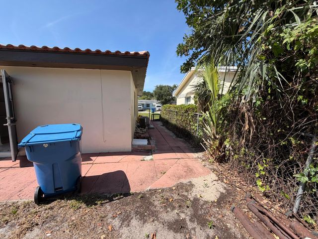 114 Prospect Road, Lantana, FL 33462