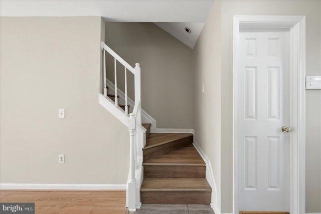6562 OLD CARRIAGE LN, Alexandria, VA 22315