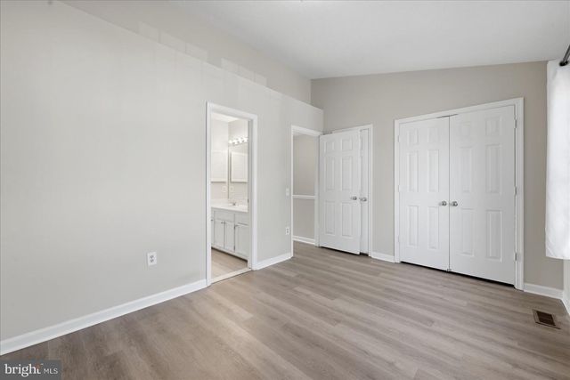 6562 OLD CARRIAGE LN, Alexandria, VA 22315