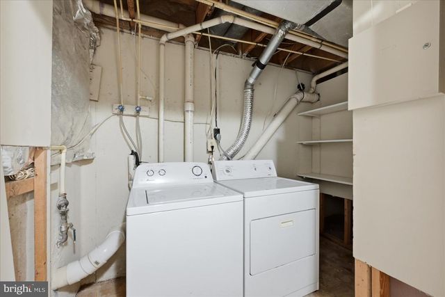 6562 OLD CARRIAGE LN, Alexandria, VA 22315