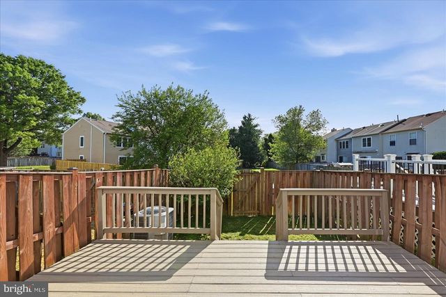 6562 OLD CARRIAGE LN, Alexandria, VA 22315