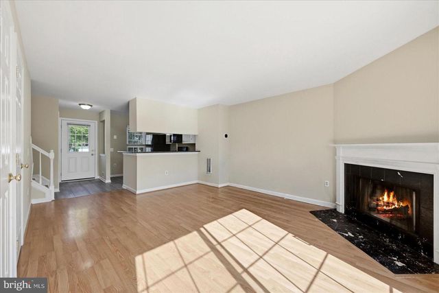 6562 OLD CARRIAGE LN, Alexandria, VA 22315