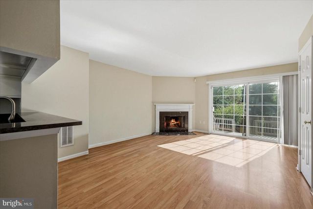 6562 OLD CARRIAGE LN, Alexandria, VA 22315